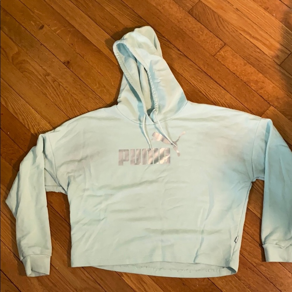 Light turquoise cropped sweatshirt